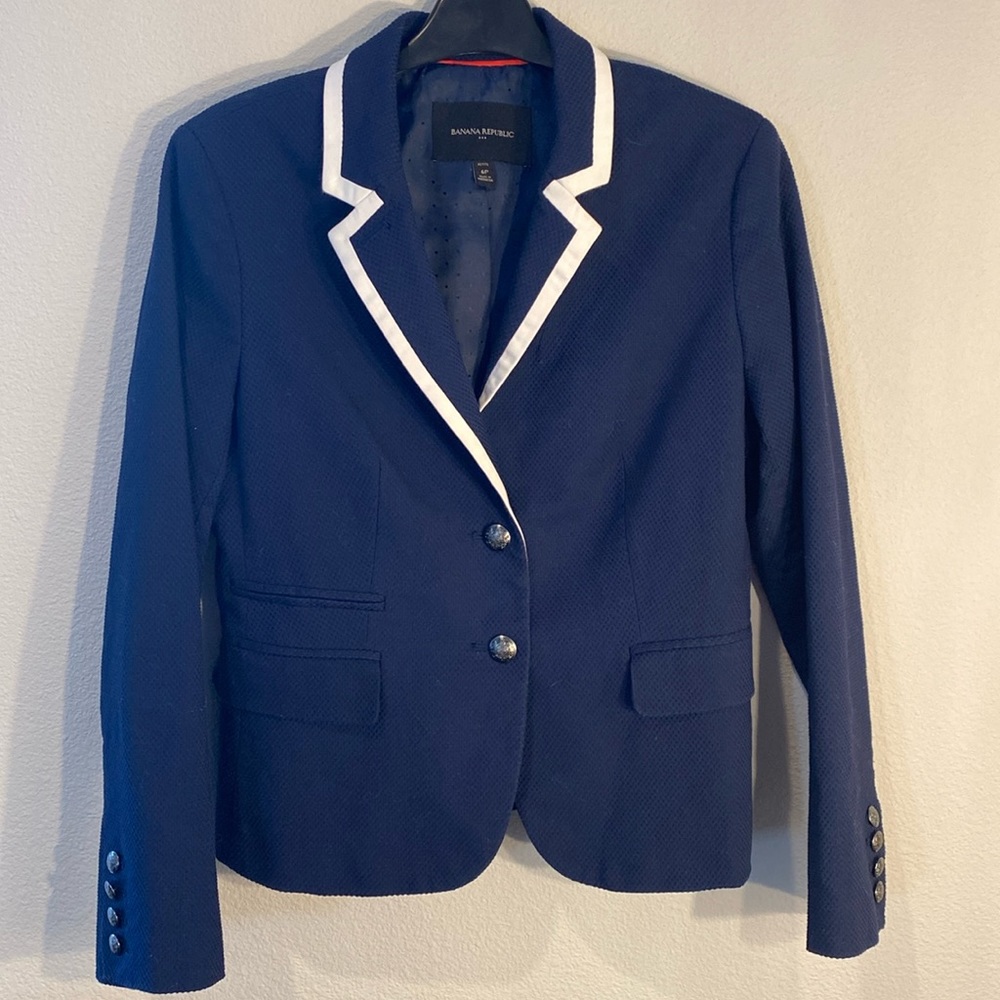 Banana Republic Navy White Trim Faux Pocket Blazer, Women’s size 6P